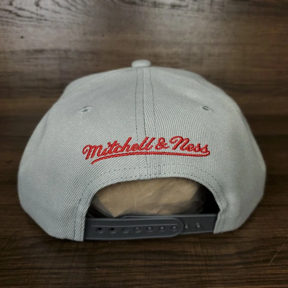 Miami Heat Mitchell‎ & Ness NBA Snapback Hat Cap 3D Logo Gray Dark Gray NWT
